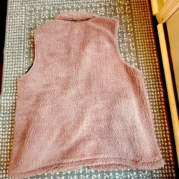 Ladies XL Sherpa Vest Mauve New - Picture 4 of 9